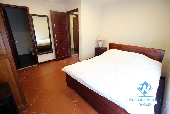 A beautiful apartment with lake view for rent in Tay Ho, Ha Noi